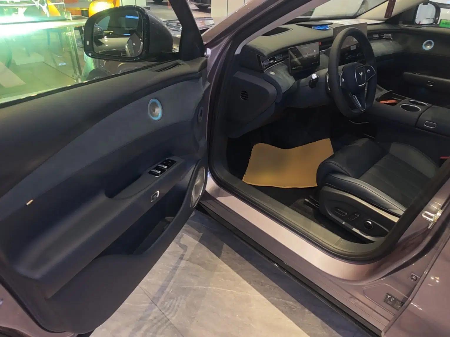 VOYAH FREE 2025 Model FREE+ Four-Wheel-Drive Qiankun Edition — миниатюра 23