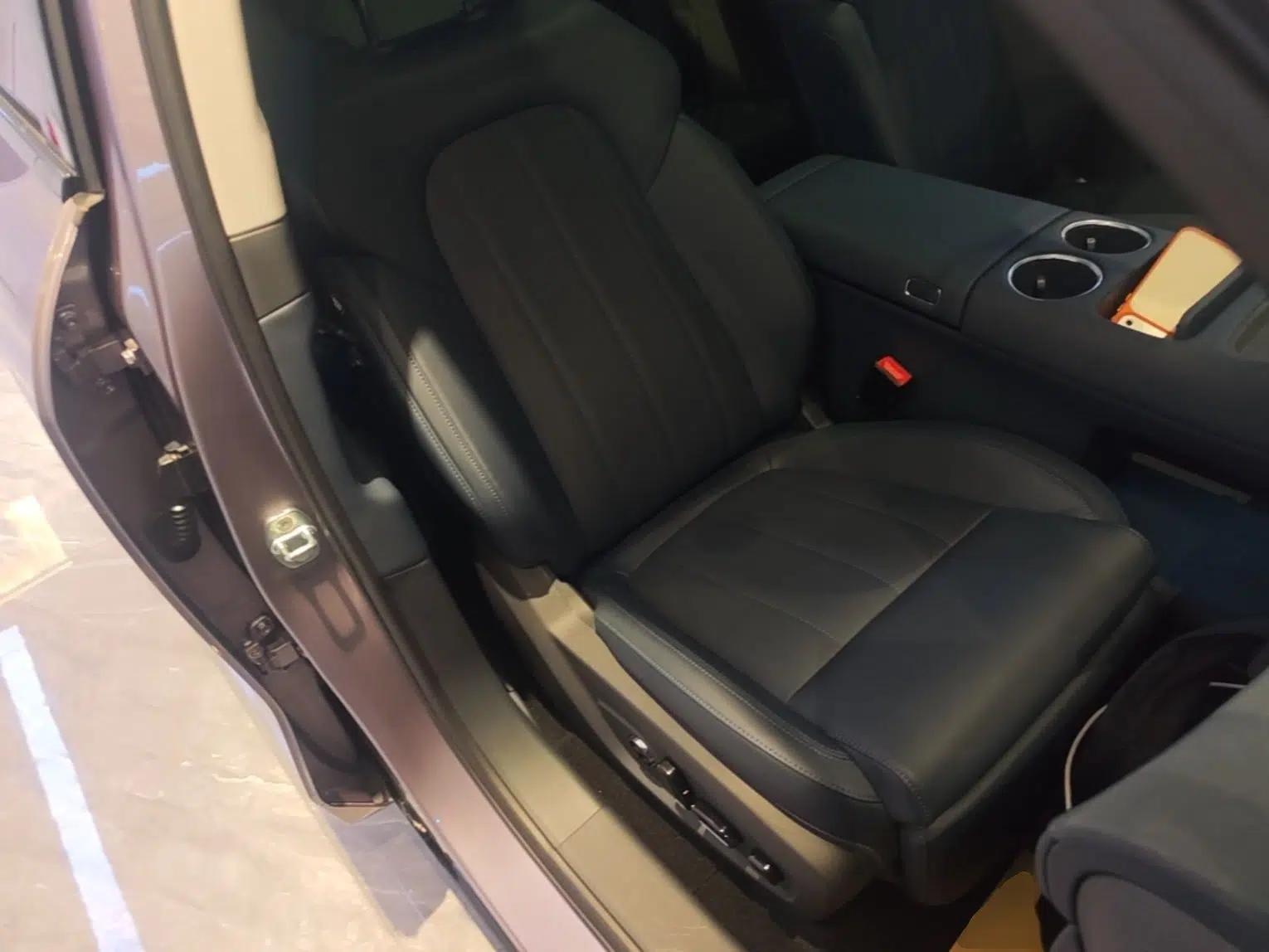 VOYAH FREE 2025 Model FREE+ Four-Wheel-Drive Qiankun Edition — миниатюра 24