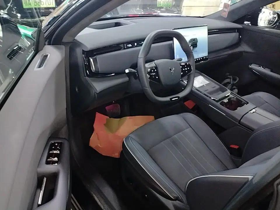 VOYAH COURAGE 2024 Long-Range Supercharge Edition — миниатюра 18
