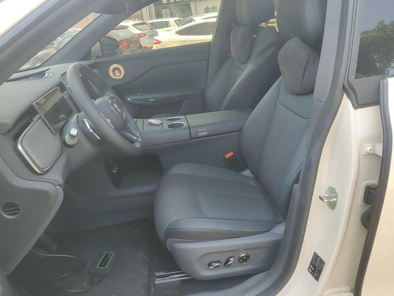 VOYAH COURAGE 2025 Model Four-Wheel-Drive Qiankun Edition — миниатюра 17