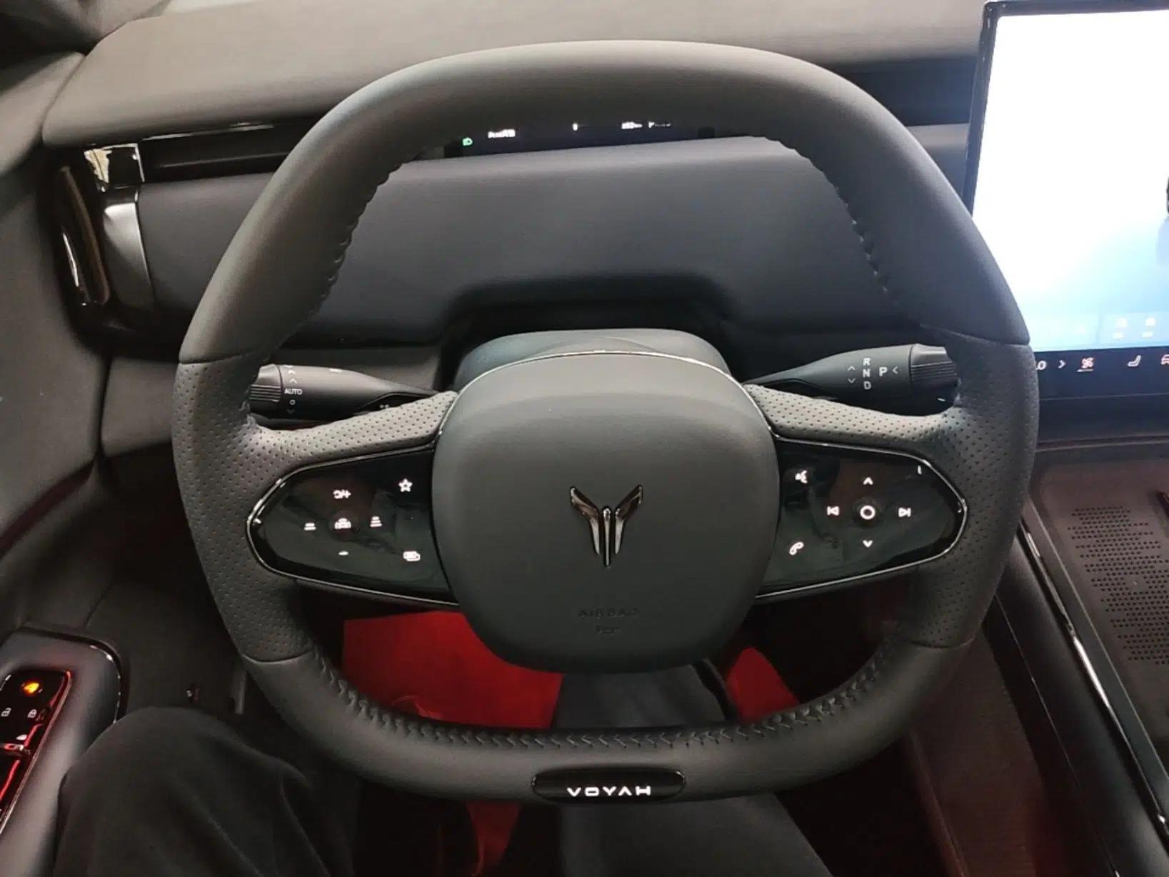 VOYAH COURAGE 2024 Long-Range Supercharge Edition — миниатюра 13