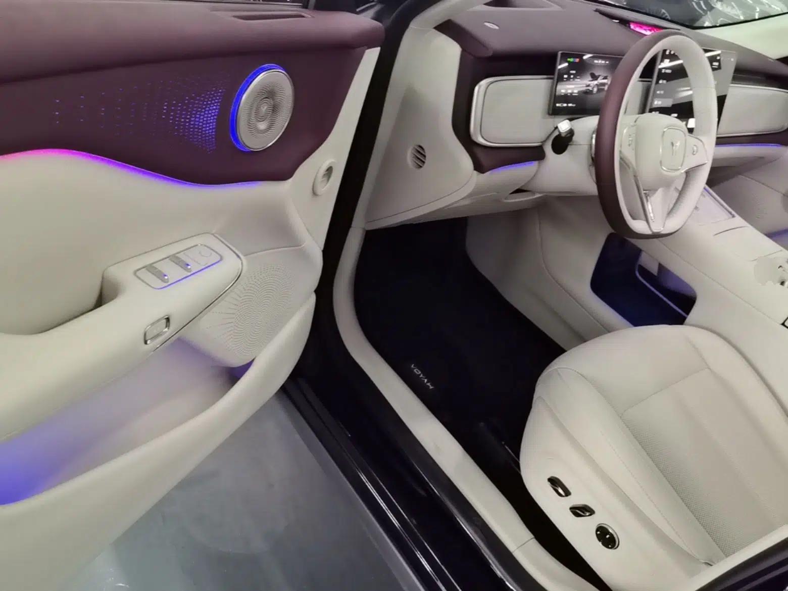 VOYAH COURAGE 2025 Model Four-Wheel-Drive Qiankun Edition — миниатюра 23