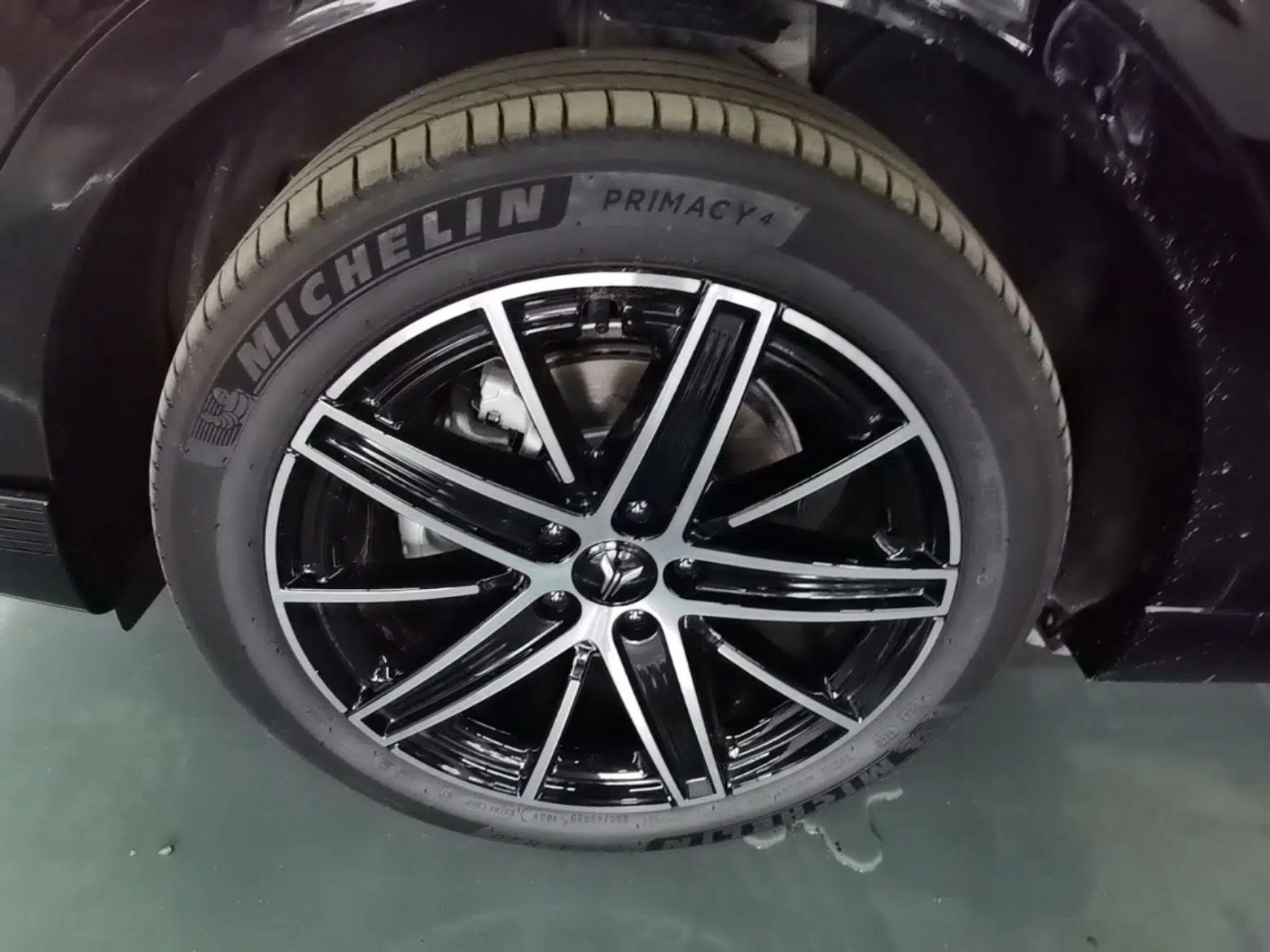 VOYAH COURAGE 2025 Model Four-Wheel-Drive Qiankun Edition — миниатюра 10