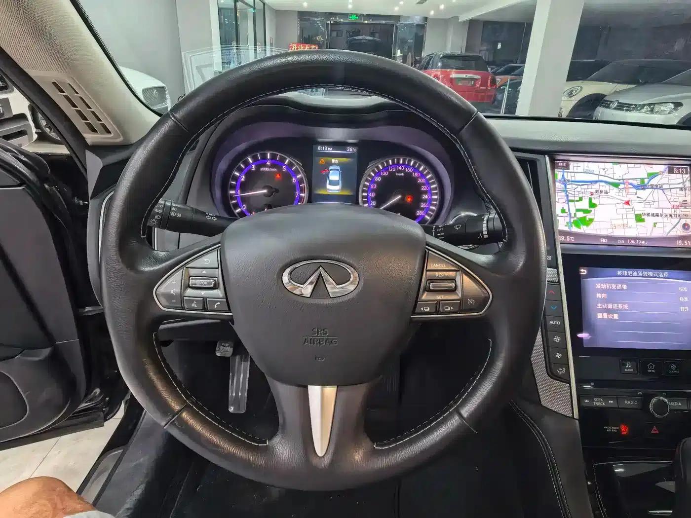 Infiniti Q50L 2015 2.0T Enjoy Edition — миниатюра 11