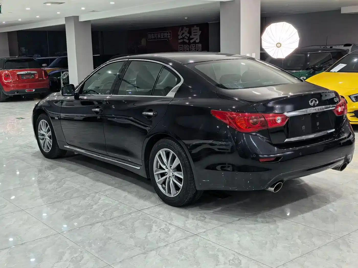 Infiniti Q50L 2015 2.0T Enjoy Edition — миниатюра 5