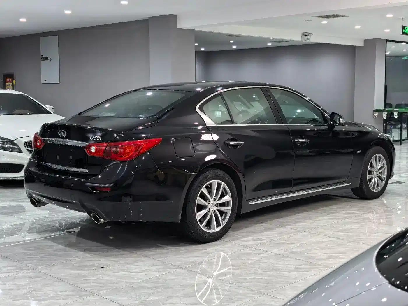 Infiniti Q50L 2015 2.0T Enjoy Edition — миниатюра 7