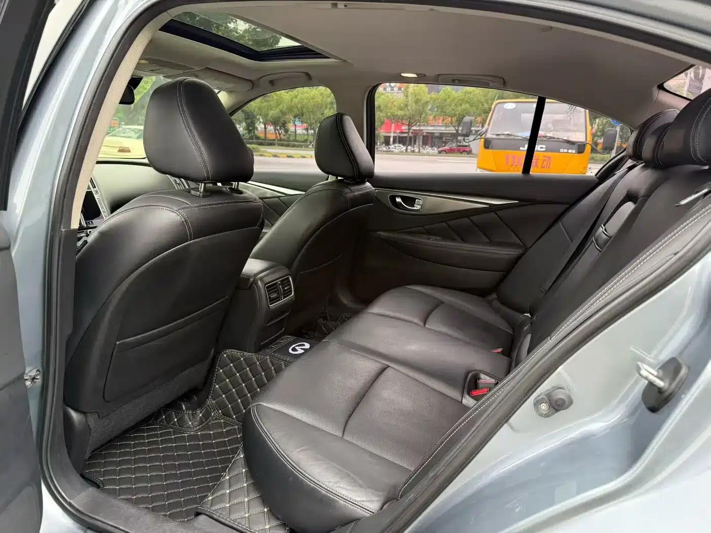 Infiniti Q50L 2015 2.0T Enjoy Edition — миниатюра 6
