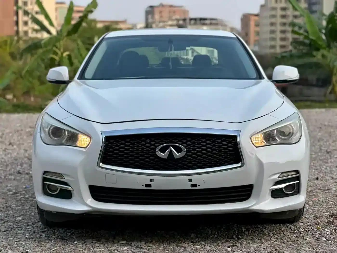 Infiniti Q50L 2016 2.0T Enjoy Edition — миниатюра 2