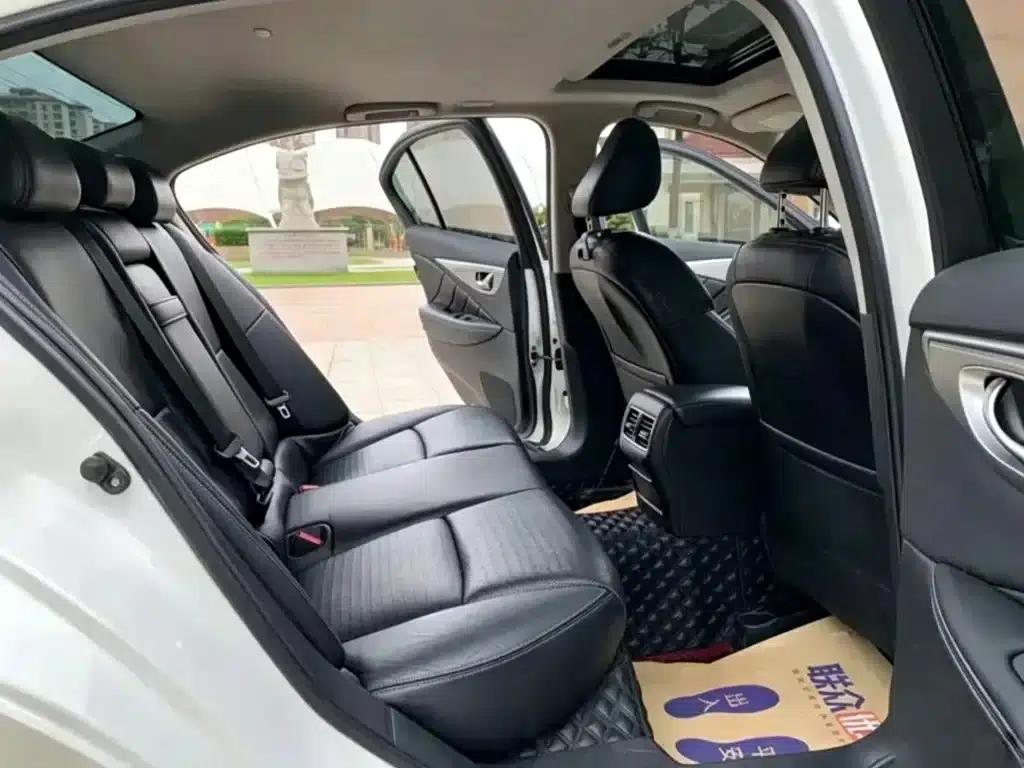 Infiniti Q50L 2015 2.0T Enjoy Edition — миниатюра 8