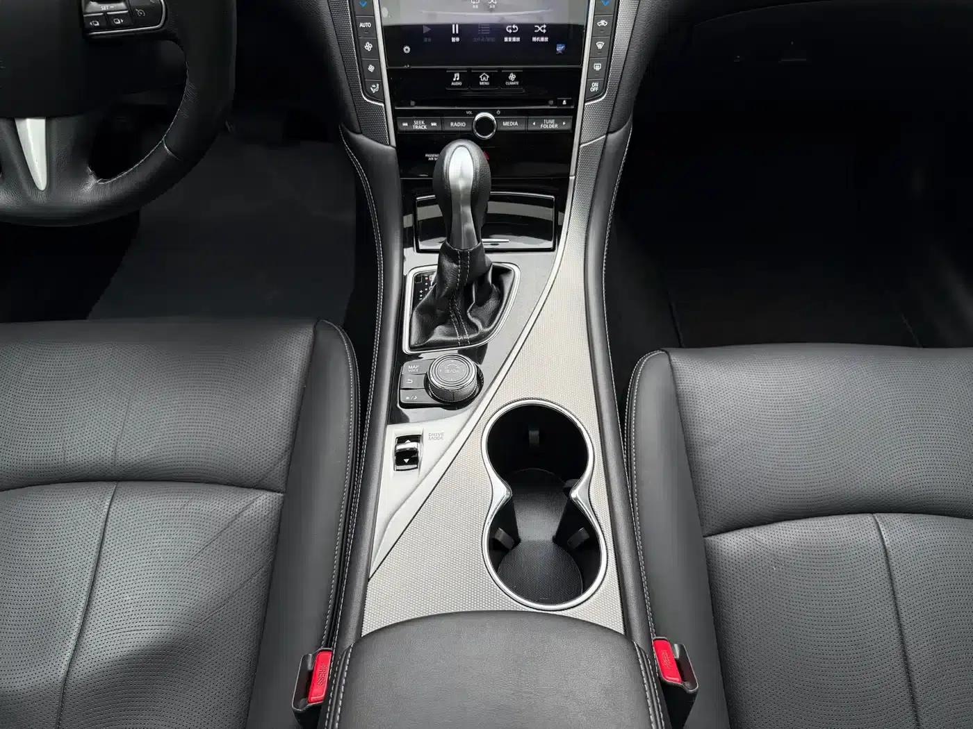 Infiniti Q50L 2016 2.0T Enjoy Edition — миниатюра 12