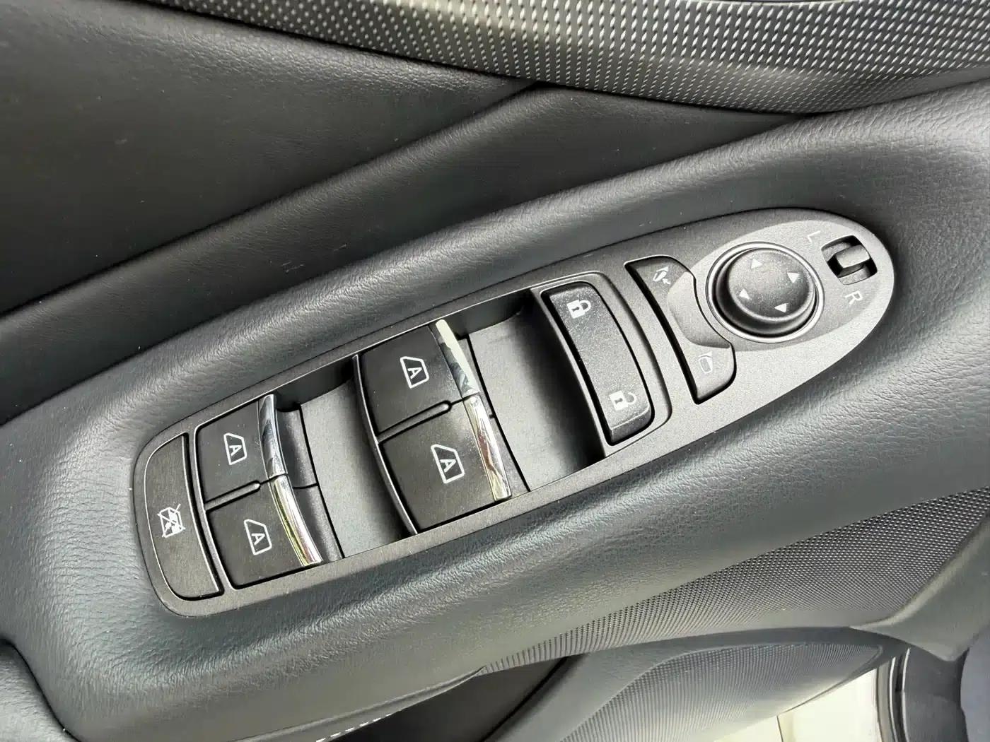 Infiniti Q50L 2016 2.0T Enjoy Edition — миниатюра 22