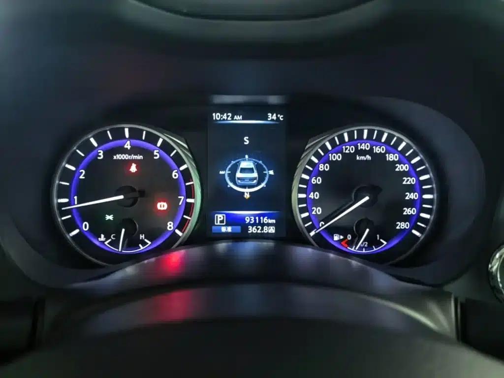 Infiniti Q50L 2016 2.0T Entry-level Edition — миниатюра 12