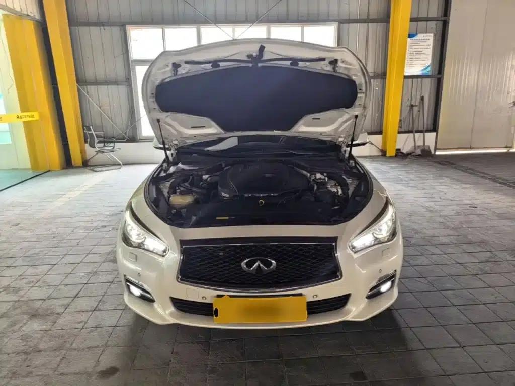 Infiniti Q50L 2016 2.0T Entry-level Edition — миниатюра 20