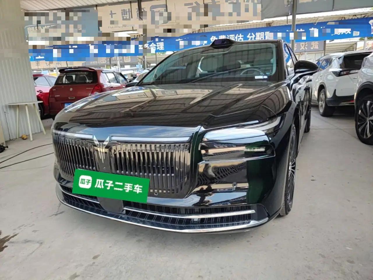 VOYAH Lantu Chiguang L 2026 Four-Wheel-Drive Ultra — миниатюра 1