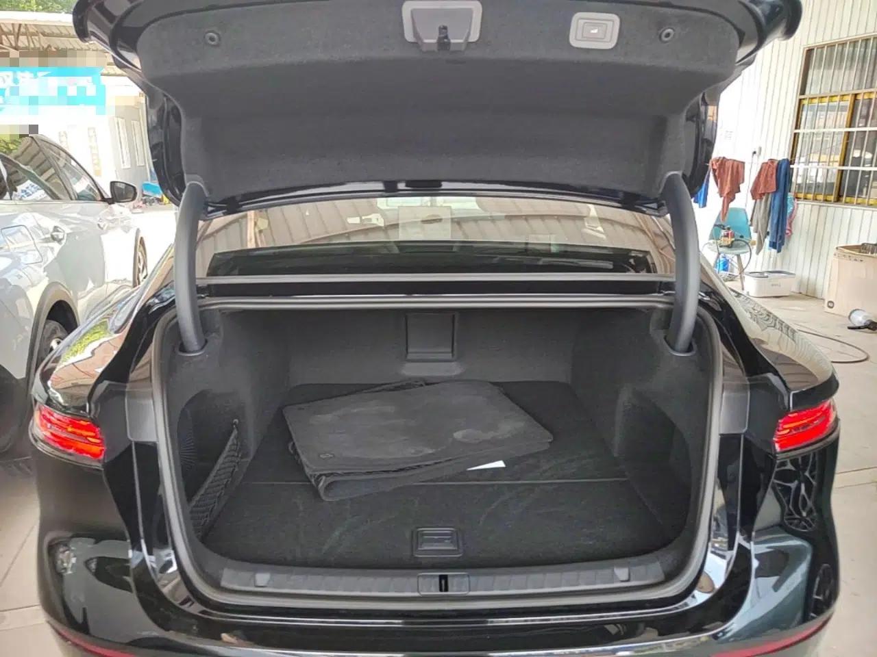 VOYAH Lantu Chiguang L 2026 Four-Wheel-Drive Ultra — миниатюра 22