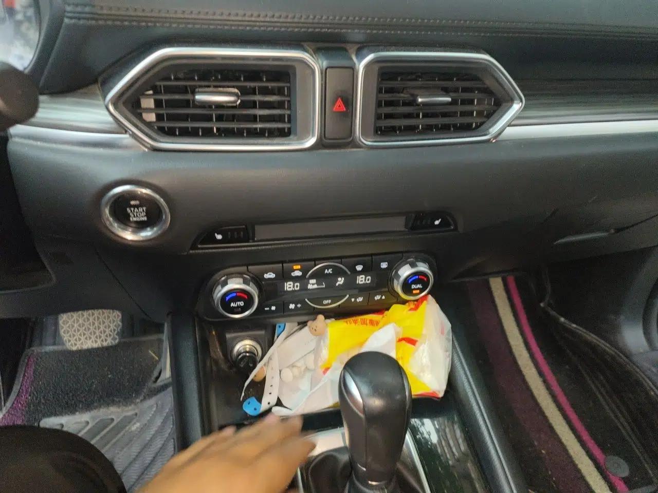Mazda CX-5 2021 2.0L Automatic Two-Wheel Drive ZhiZun Version — миниатюра 13
