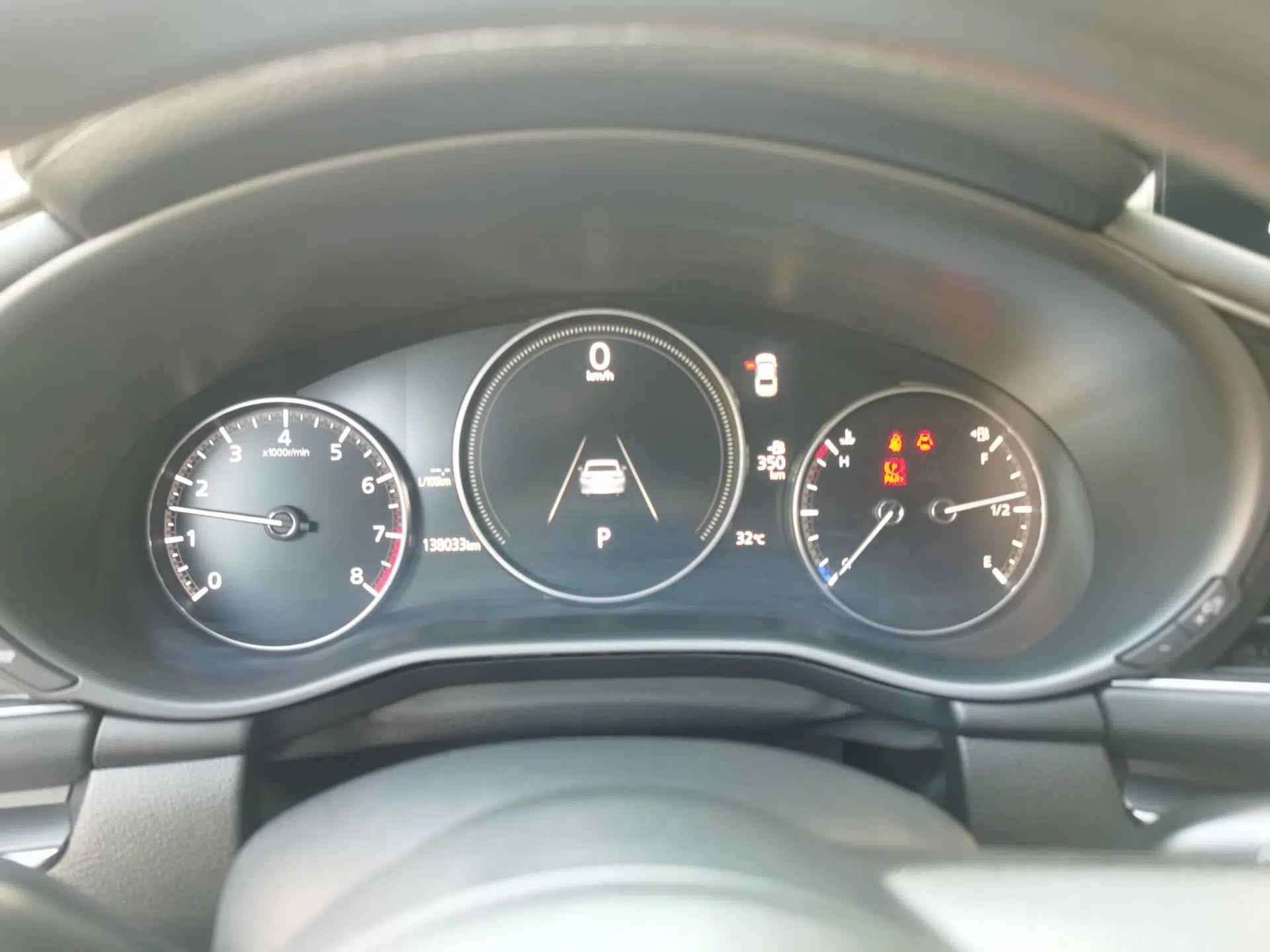 Mazda 3 Axela 2020 1.5L Automatic ZhiMei Edition — миниатюра 11