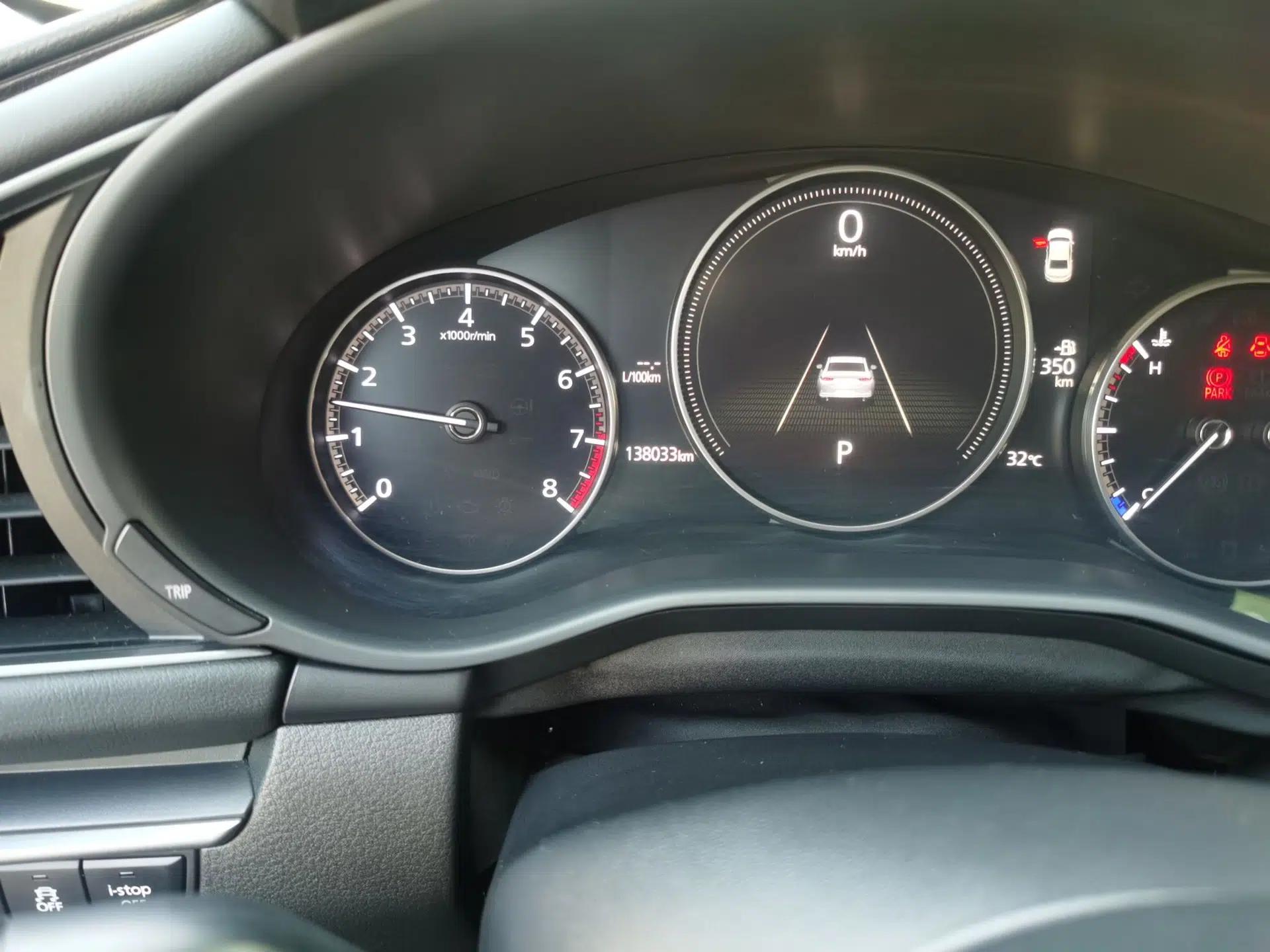 Mazda 3 Axela 2020 1.5L Automatic ZhiMei Edition — миниатюра 12