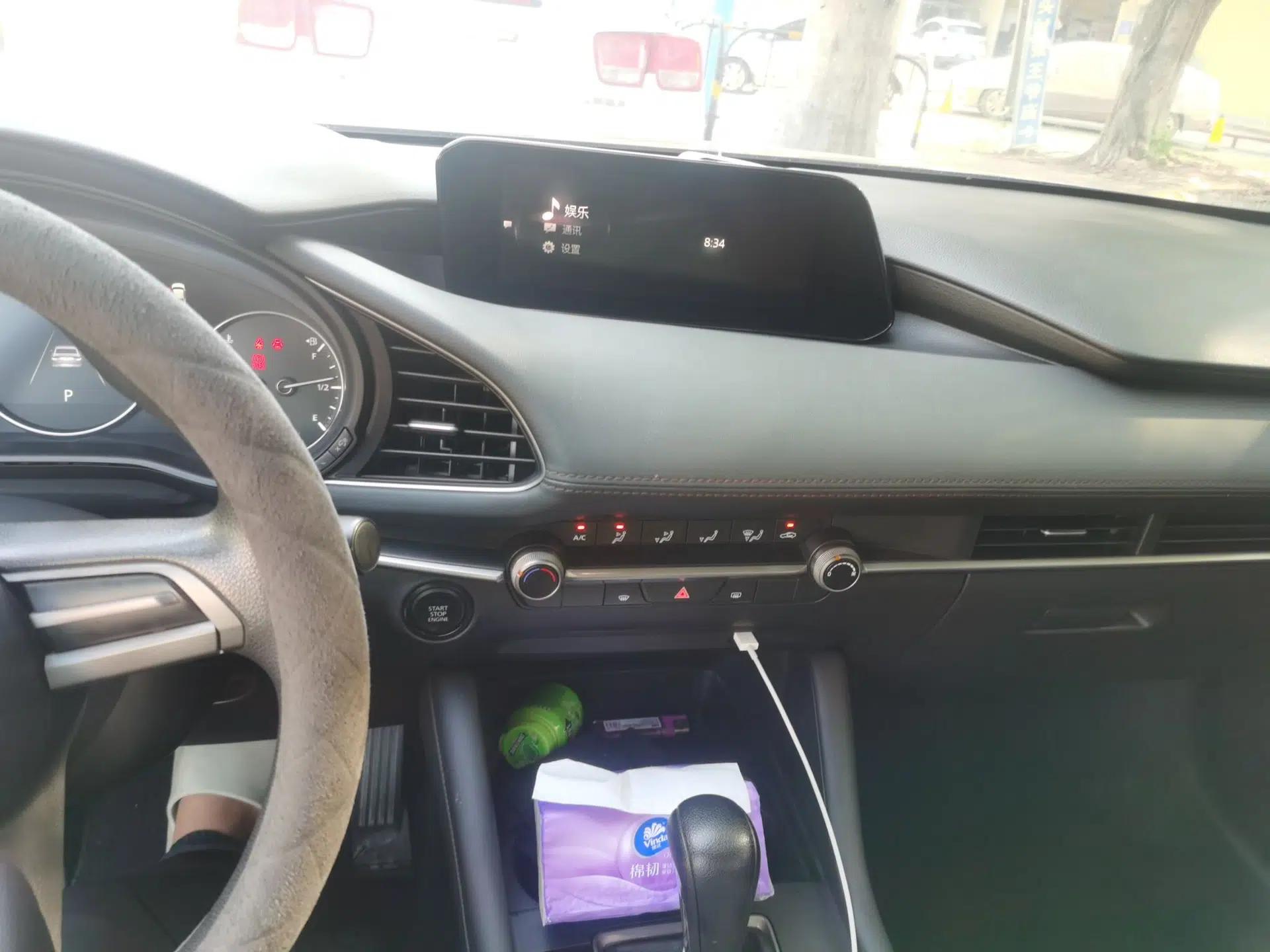 Mazda 3 Axela 2020 1.5L Automatic ZhiMei Edition — миниатюра 13