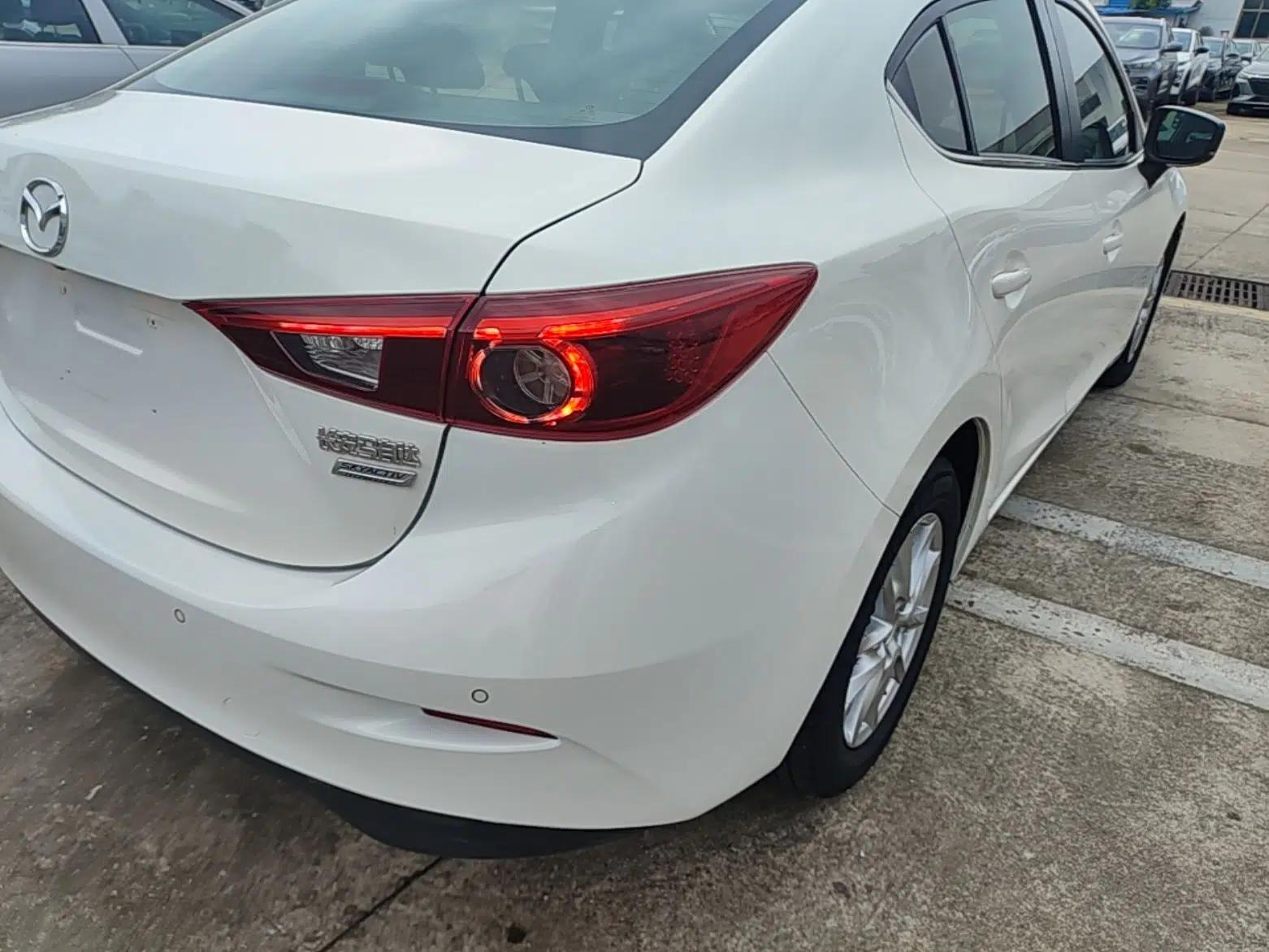Mazda 3 Axela 2017 Sedan 1.5L Automatic Luxury Model Emission Standard China V — миниатюра 9