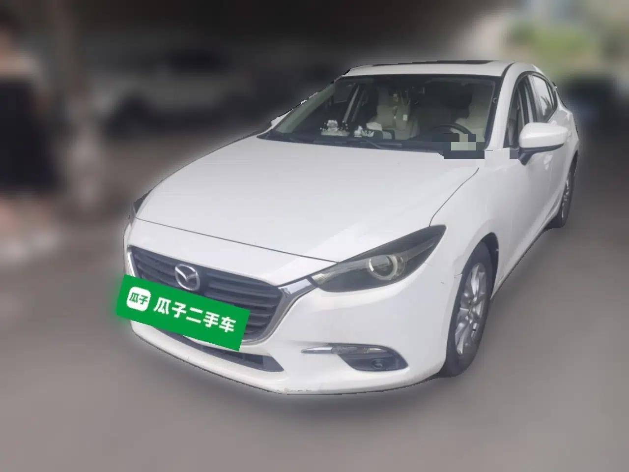 Mazda 3 Axela 2017 Hatchback 1.5L Automatic Luxury Model Emission Standard China V — миниатюра 1