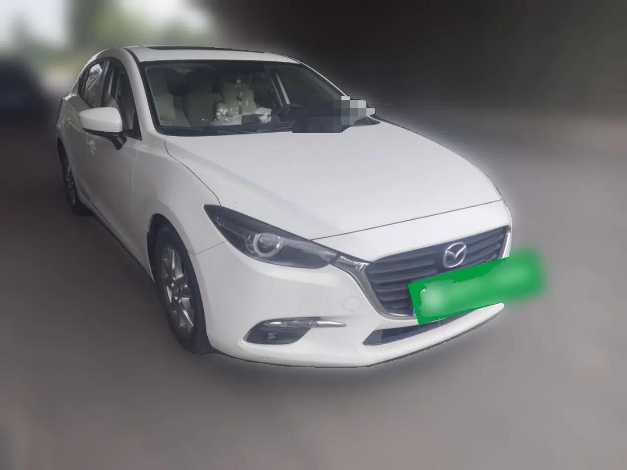 Mazda 3 Axela 2017 Hatchback 1.5L Automatic Luxury Model Emission Standard China V — миниатюра 3