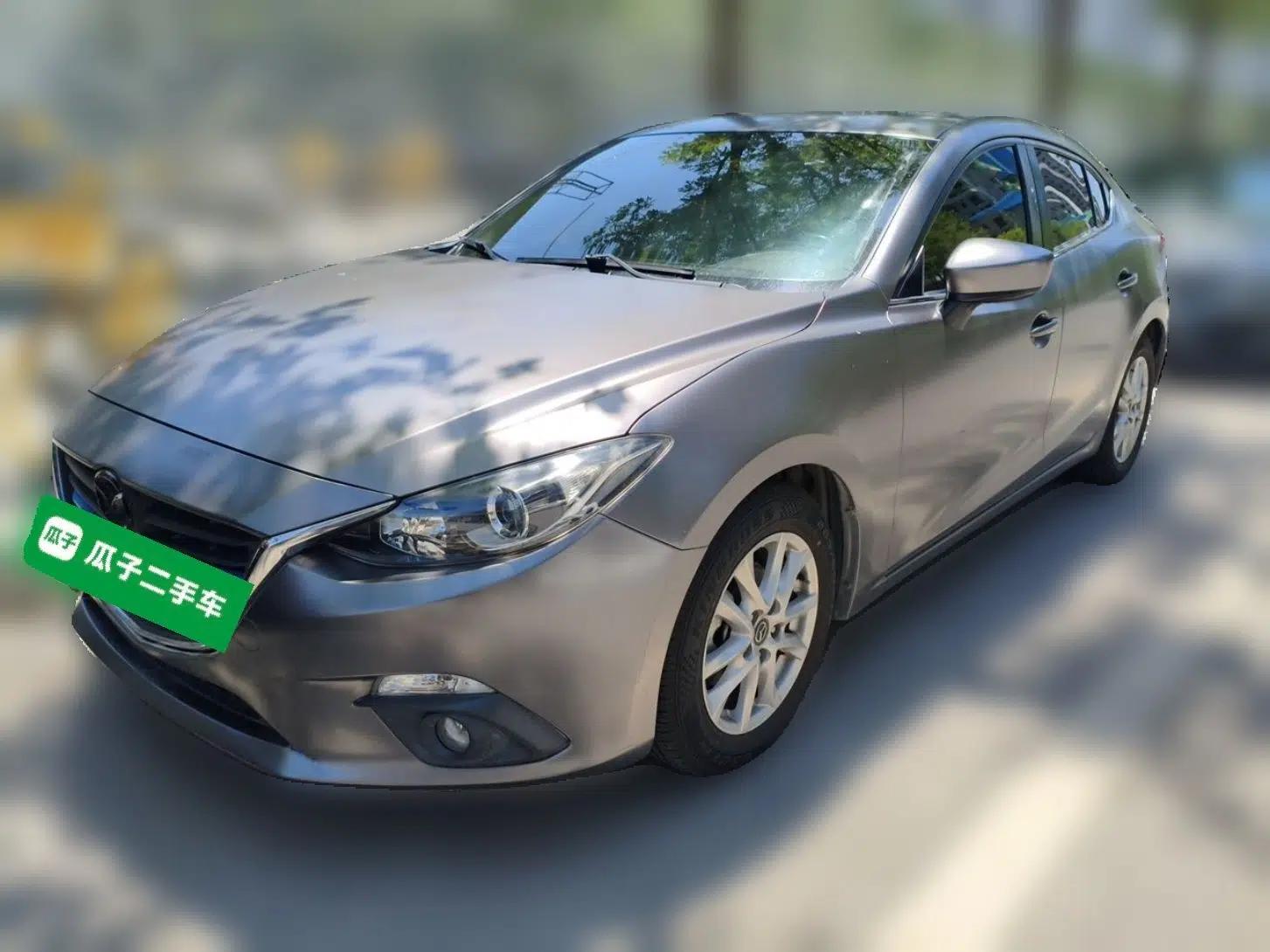 Mazda 3 Axela 2016 Sedan 1.5L Automatic Luxury Model — миниатюра 1