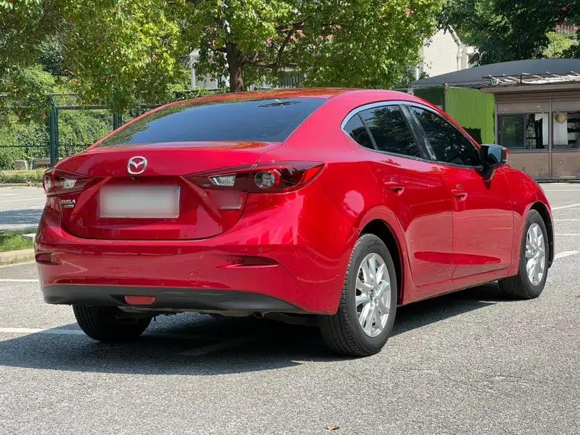 Mazda 3 Axela 2017 Sedan 1.5L Automatic Luxury Model Emission Standard China V — миниатюра 16