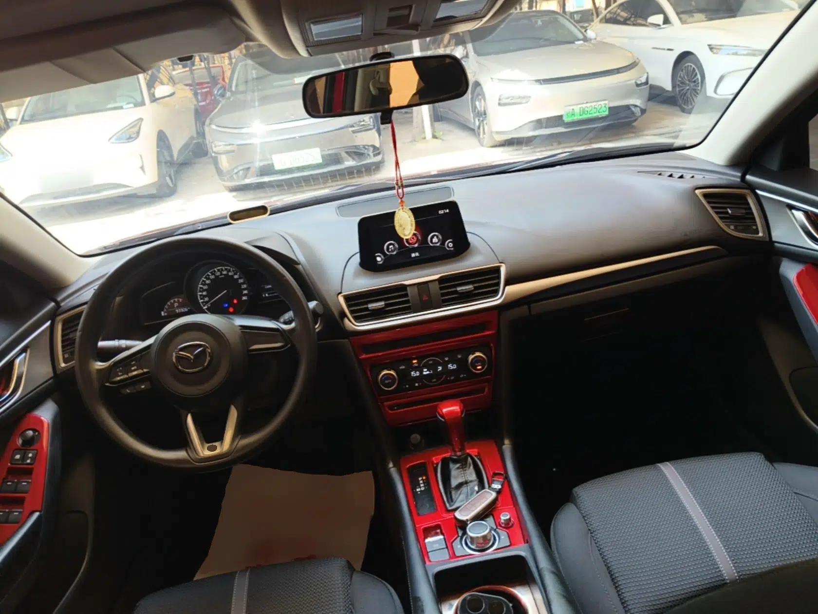 Mazda 3 Axela 2017 Sedan 1.5L Automatic Luxury Model Emission Standard China V — миниатюра 21