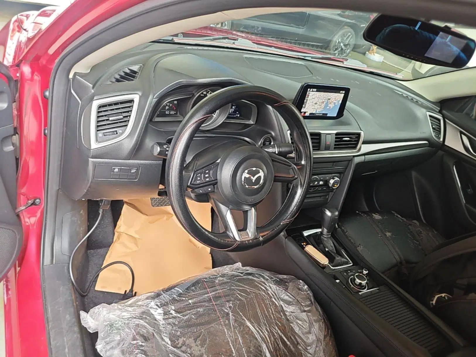 Mazda 3 Axela 2017 Sedan 1.5L Automatic Luxury Model Emission Standard China V — миниатюра 13