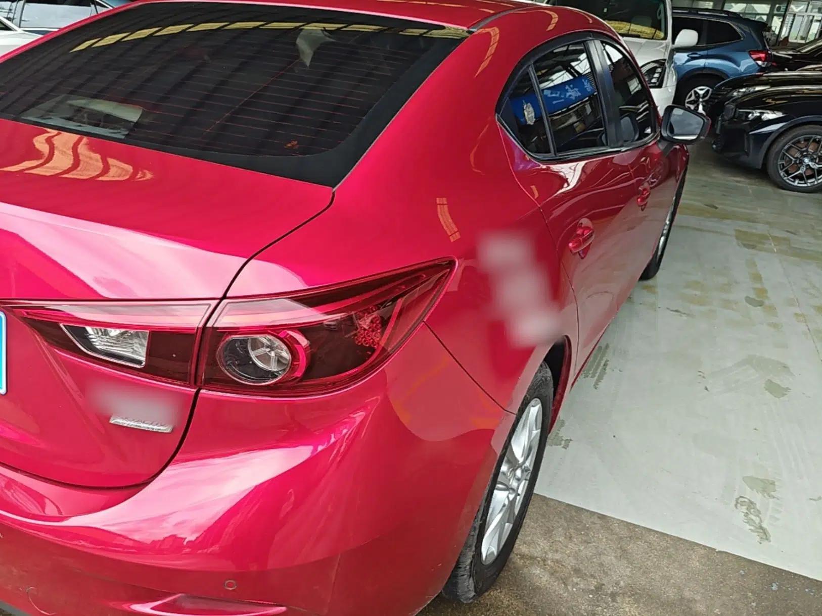 Mazda 3 Axela 2017 Sedan 1.5L Automatic Luxury Model Emission Standard China V — миниатюра 9