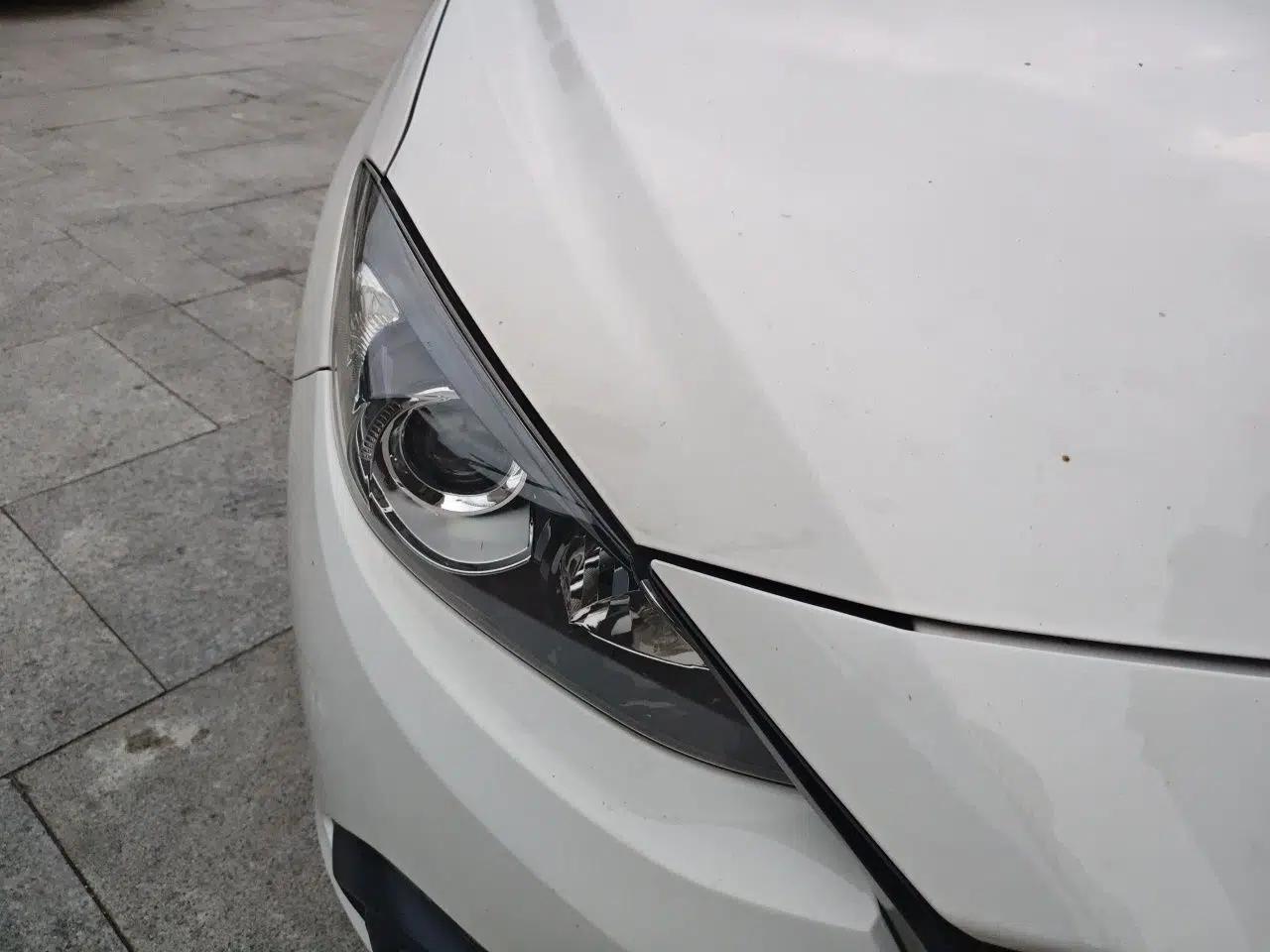 Mazda 3 Axela 2016 Sedan 1.5L Automatic Luxury Model — миниатюра 7