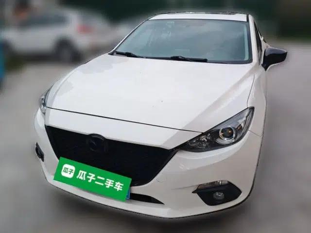 Mazda 3 Axela 2016 Sedan 1.5L Automatic Luxury Model