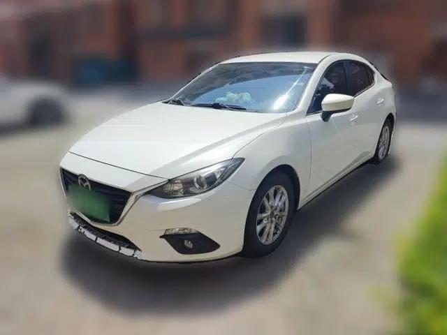 Mazda 3 Axela 2016 Sedan 1.5L Automatic Comfort Model