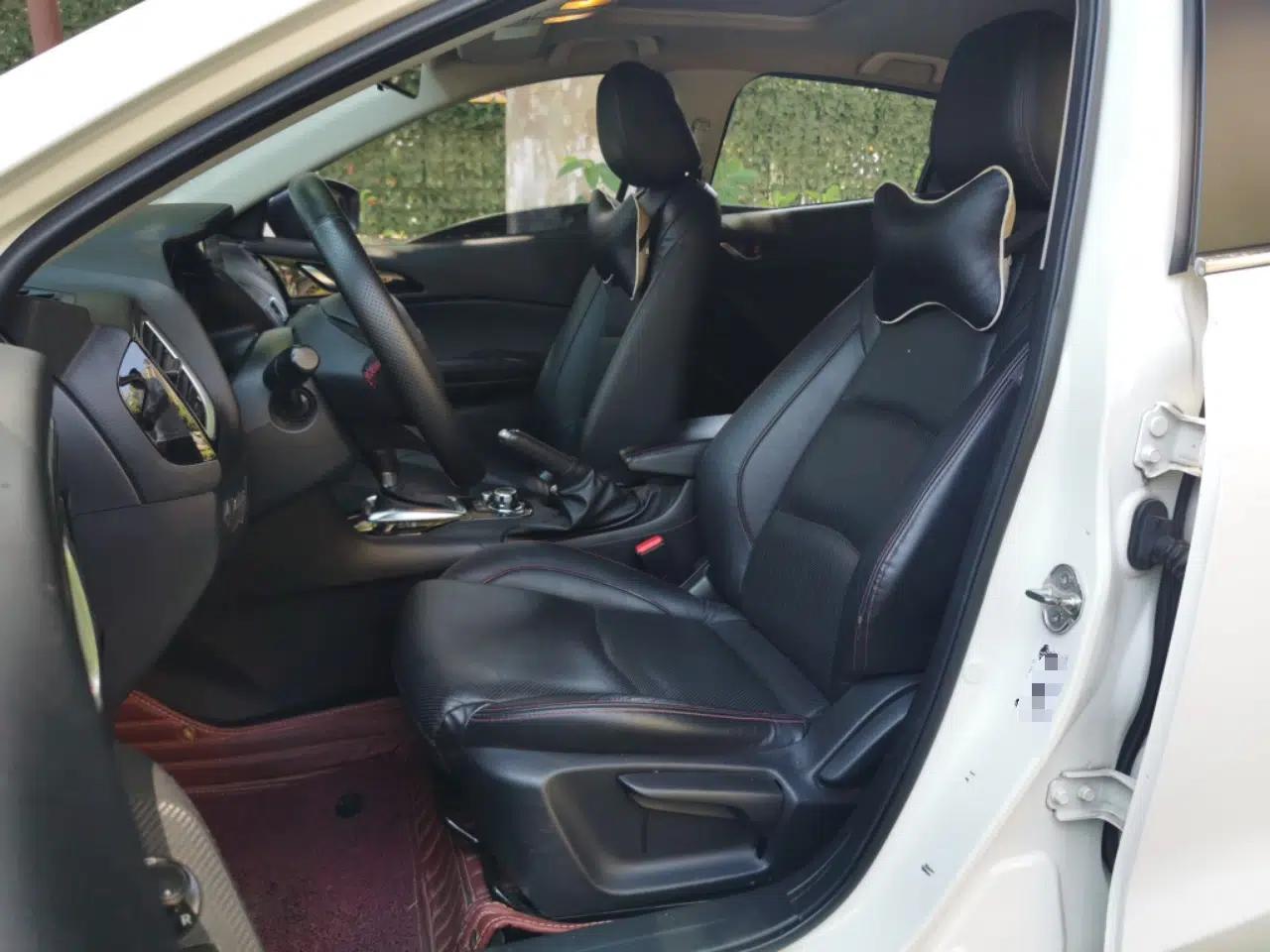 Mazda 3 Axela 2014 Sedan 1.5L Automatic Prestige Model — миниатюра 12