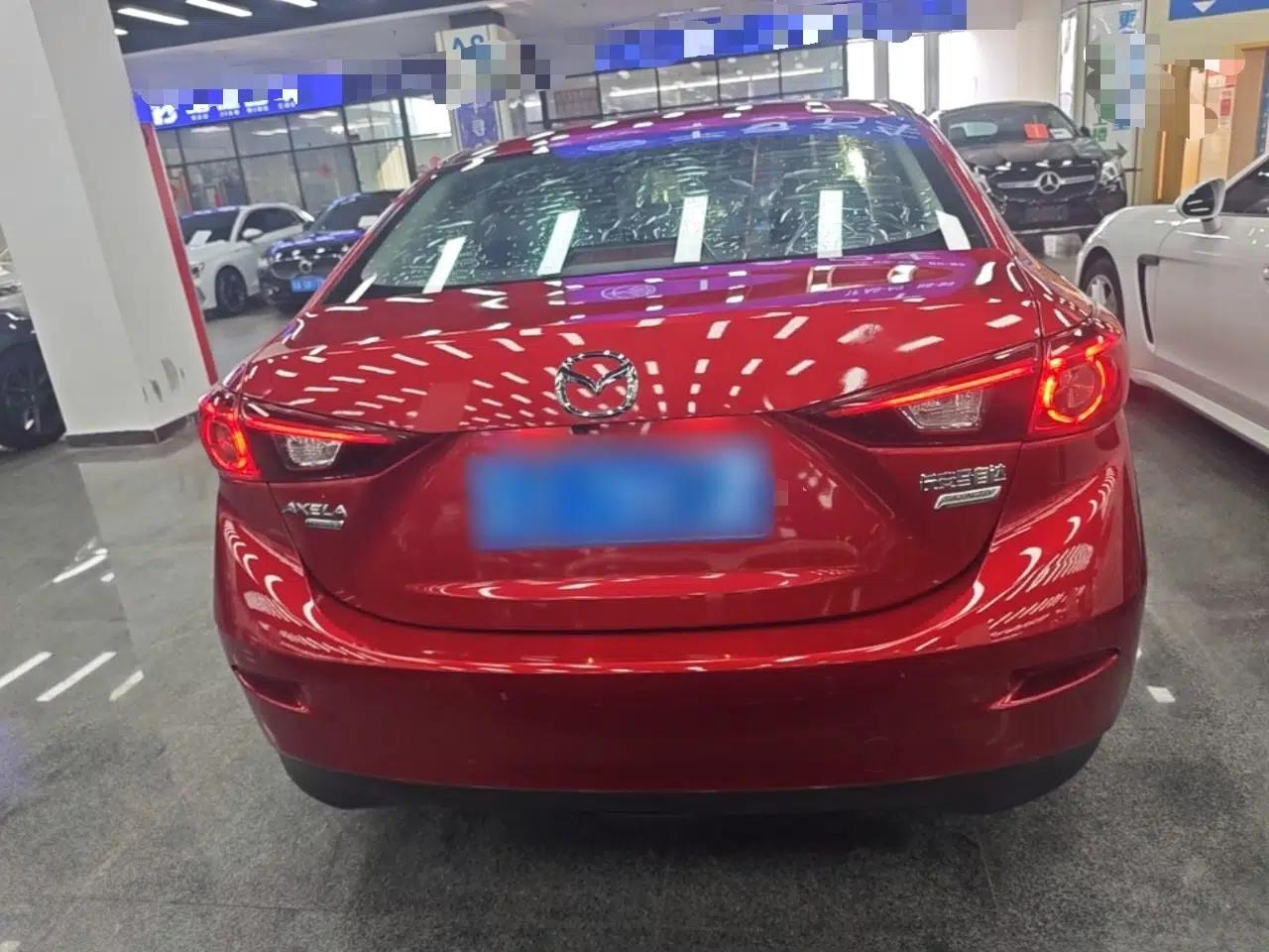 Mazda 3 Axela 2017 Sedan 1.5L Automatic Luxury Model Emission Standard China V — миниатюра 5