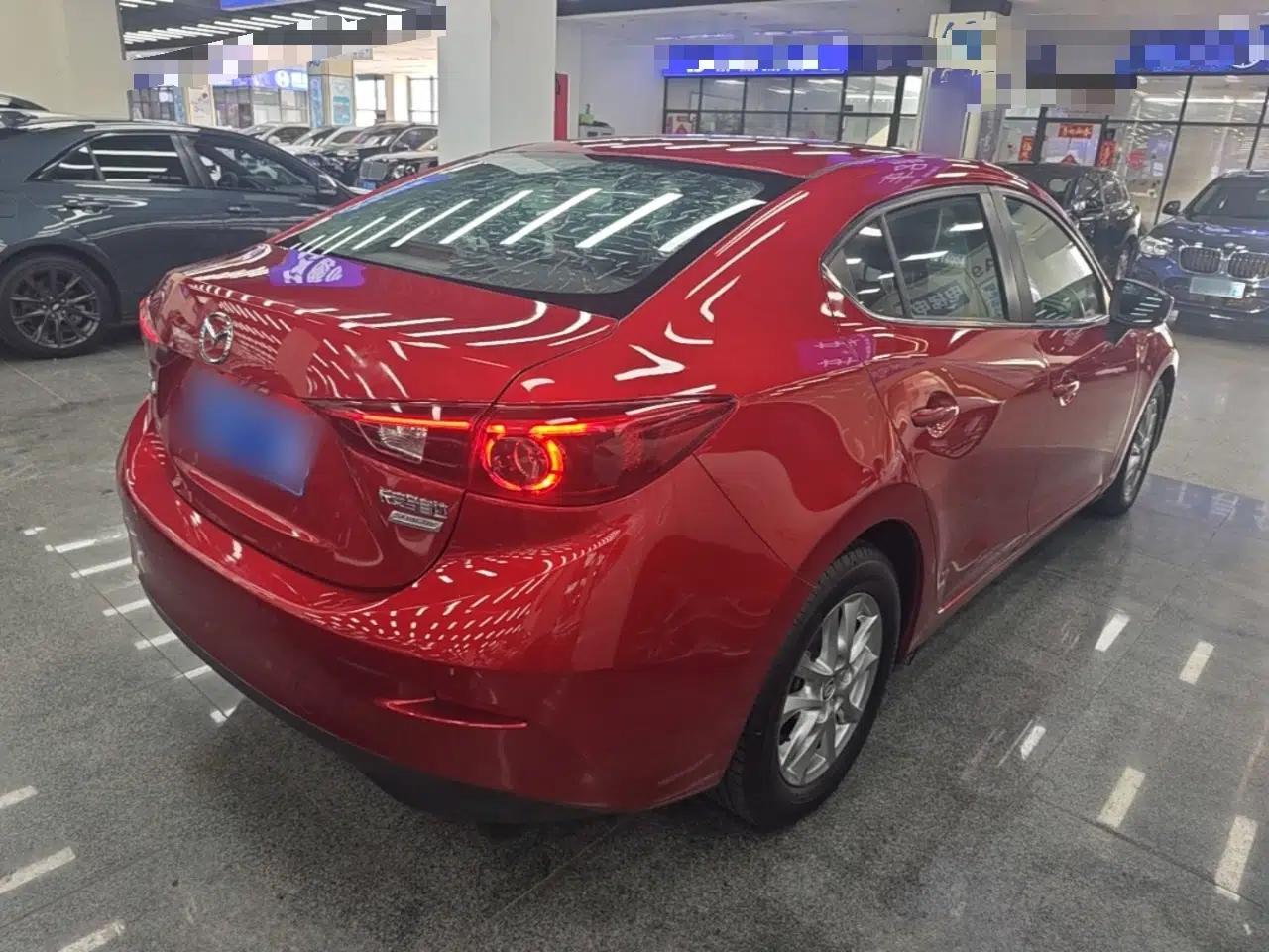 Mazda 3 Axela 2017 Sedan 1.5L Automatic Luxury Model Emission Standard China V — миниатюра 6