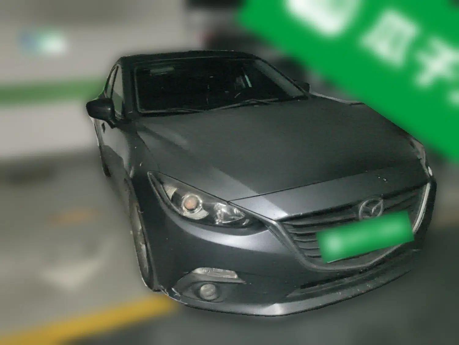 Mazda 3 Axela 2014 Hatchback 1.5L Automatic Luxury Model — миниатюра 3