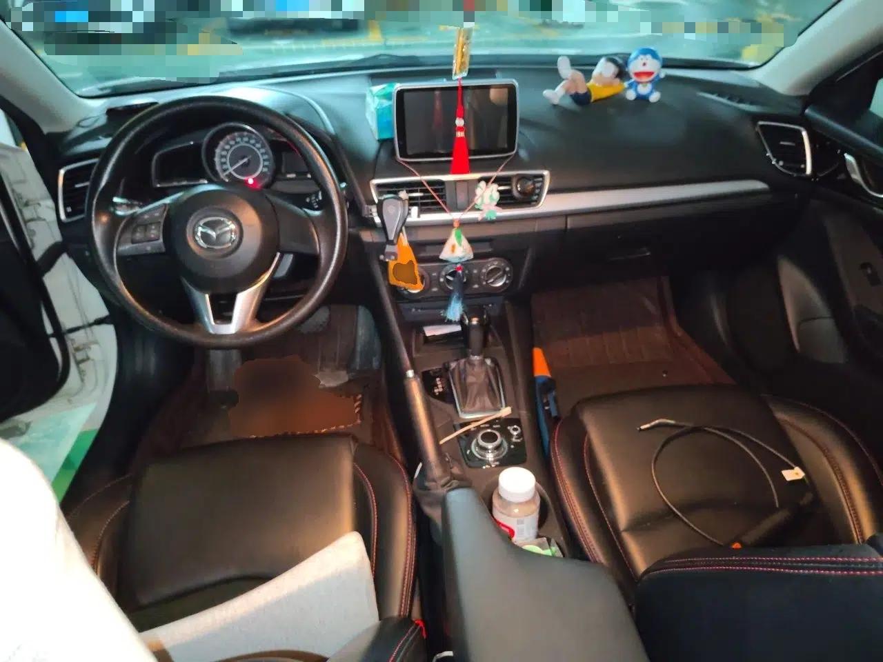 Mazda 3 Axela 2014 Sedan 1.5L Automatic Comfort Model — миниатюра 9