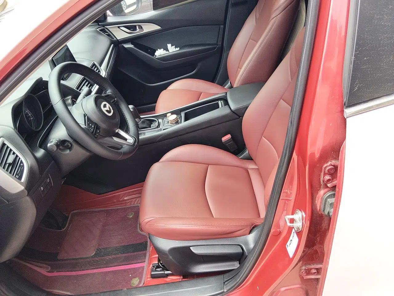 Mazda 3 Axela 2017 Sedan 1.5L Automatic Luxury Model Emission Standard China V — миниатюра 15