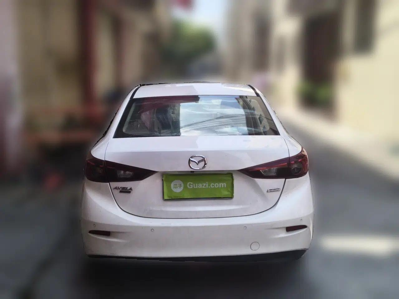 Mazda 3 Axela 2016 Sedan 2.0L Automatic Flagship Model — миниатюра 5
