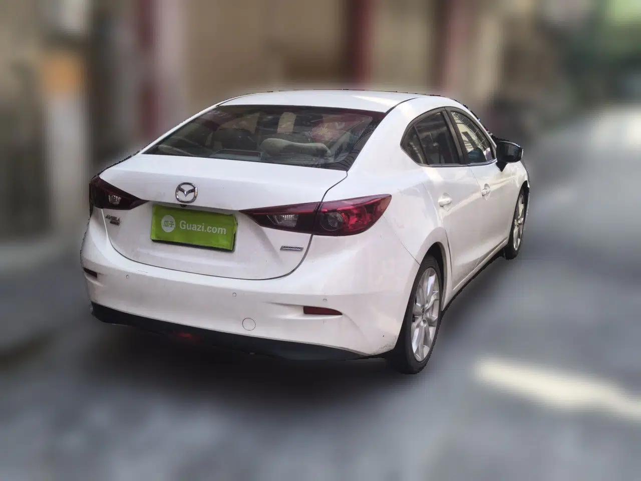 Mazda 3 Axela 2016 Sedan 2.0L Automatic Flagship Model — миниатюра 6