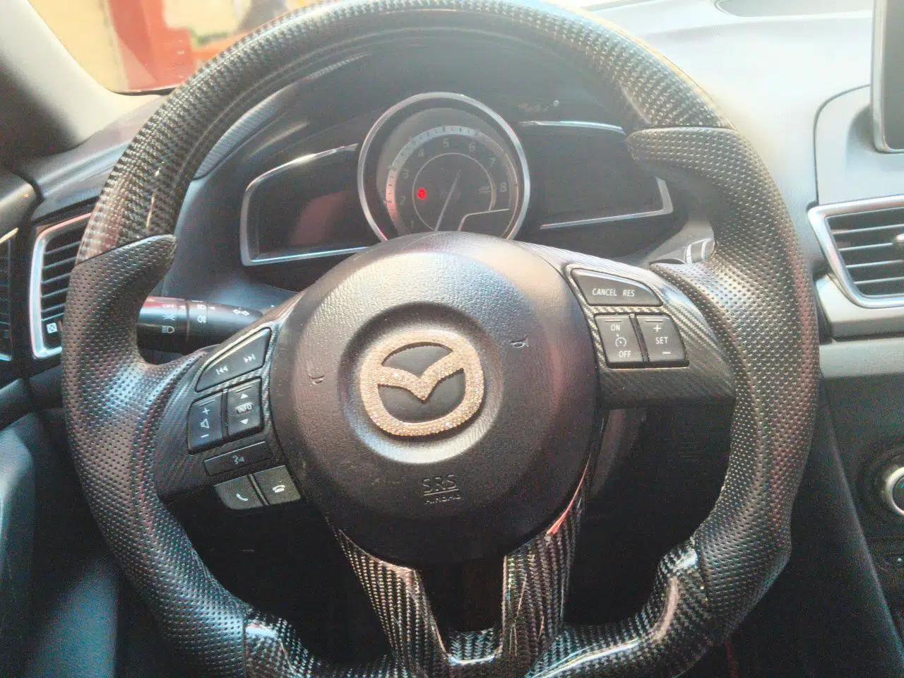 Mazda 3 Axela 2016 Sedan 2.0L Automatic Flagship Model — миниатюра 10