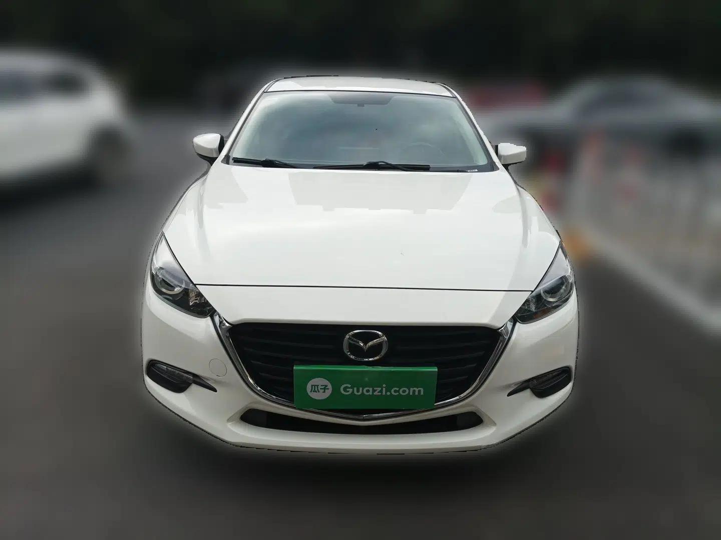 Mazda 3 Axela 2017 Sedan 1.5L Automatic Comfort Model China VI Standard — миниатюра 2