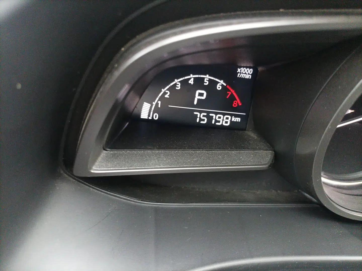 Mazda 3 Axela 2017 Sedan 1.5L Automatic Comfort Model China VI Standard — миниатюра 12