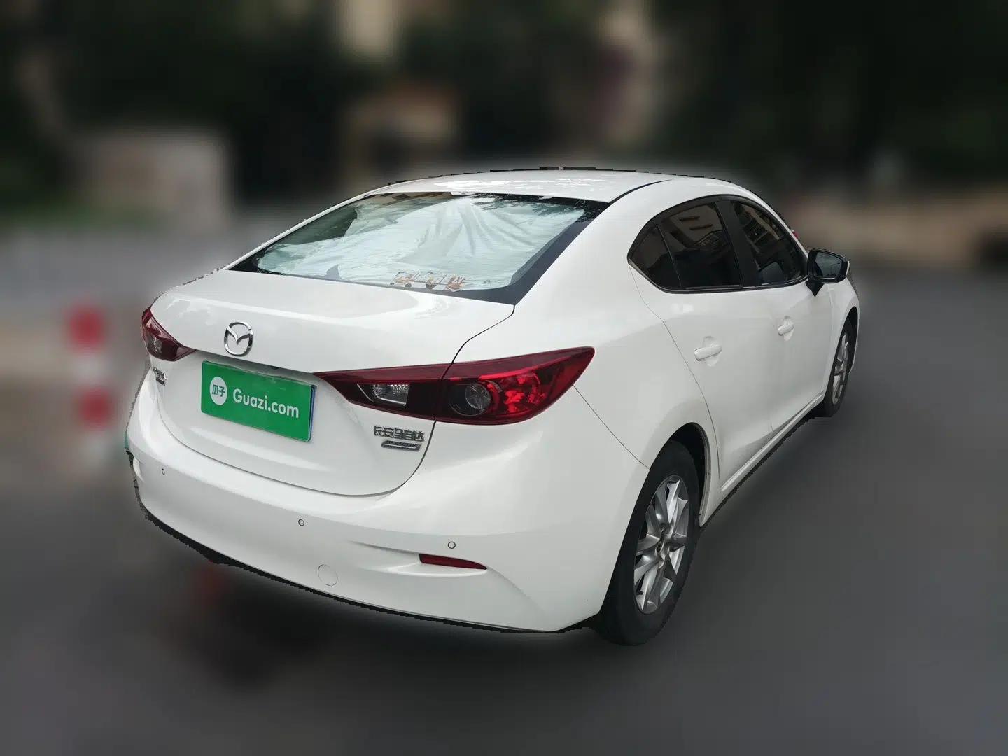 Mazda 3 Axela 2017 Sedan 1.5L Automatic Comfort Model China VI Standard — миниатюра 6