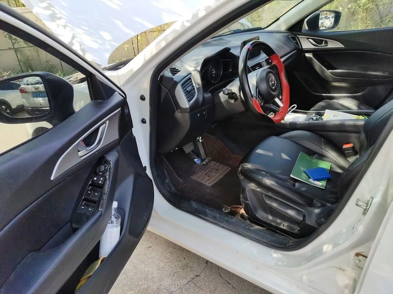Mazda 3 Axela 2019 Cloud-Controlled Sedan 1.5L Automatic Luxury Model China VI Standard — миниатюра 16