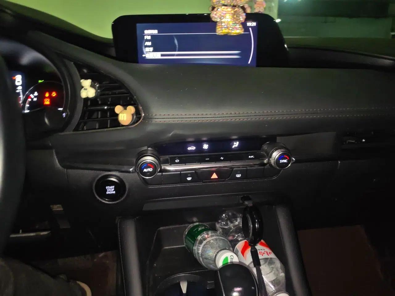 Mazda 3 Axela 2020 2.0L Automatic Zhiya Edition — миниатюра 13