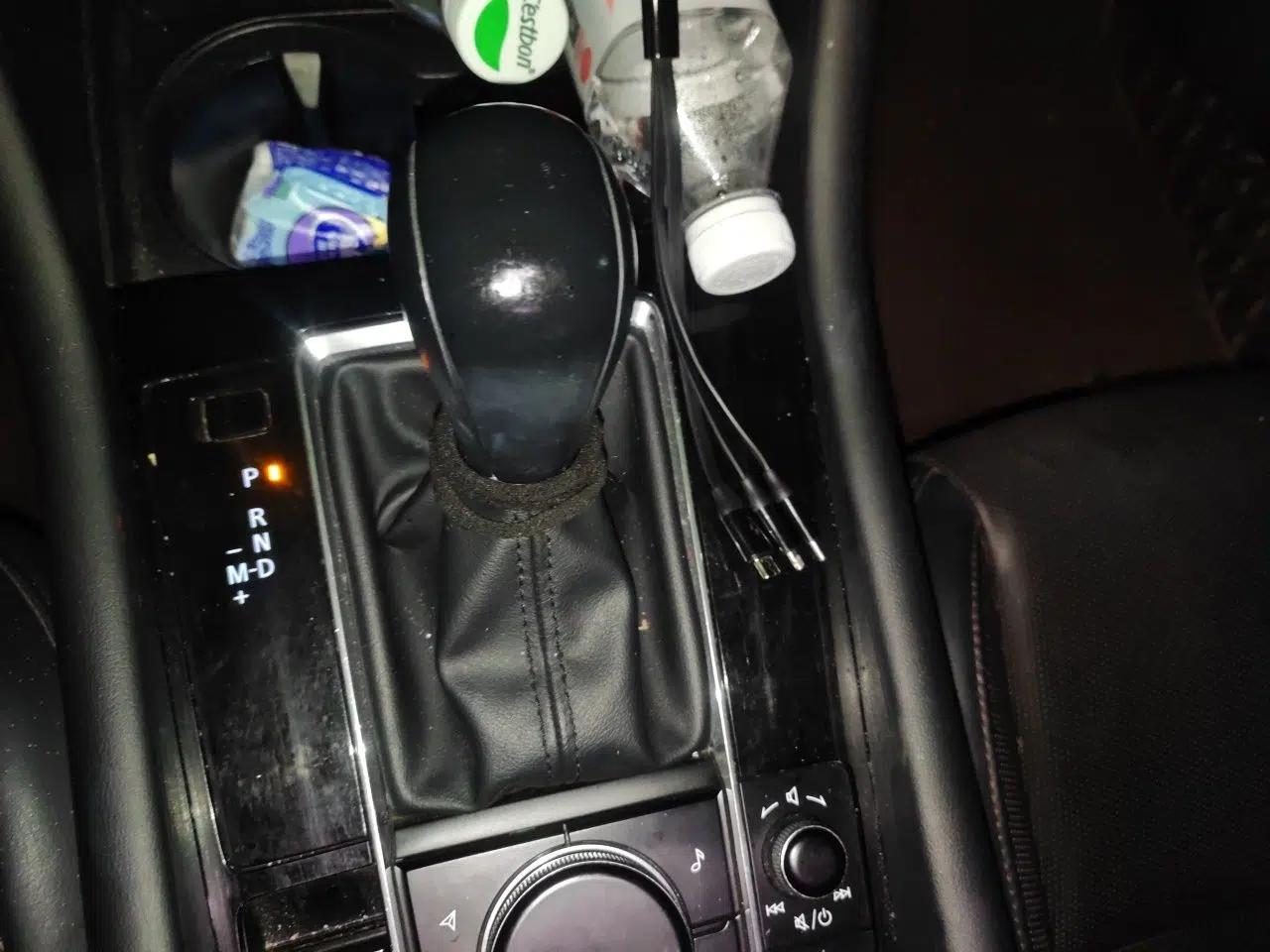 Mazda 3 Axela 2020 2.0L Automatic Zhiya Edition — миниатюра 14
