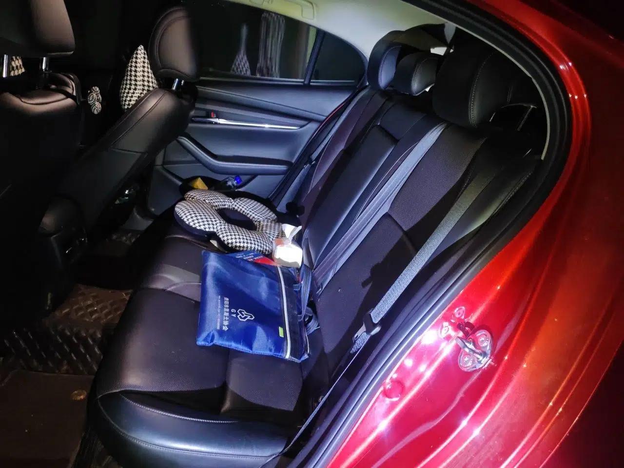 Mazda 3 Axela 2020 2.0L Automatic Zhiya Edition — миниатюра 17